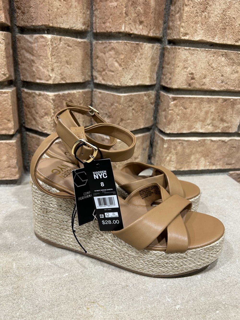 NWT Madden NYC Womens Size 8 Wedge Sandals Adjustable Straps Foam Insole NWOB